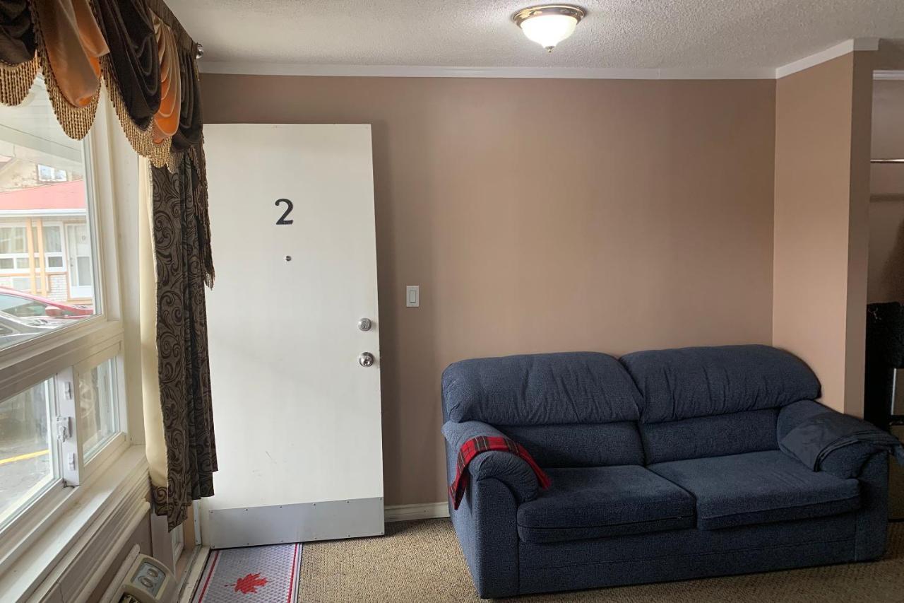 Lucien Motel Whitby Εξωτερικό φωτογραφία